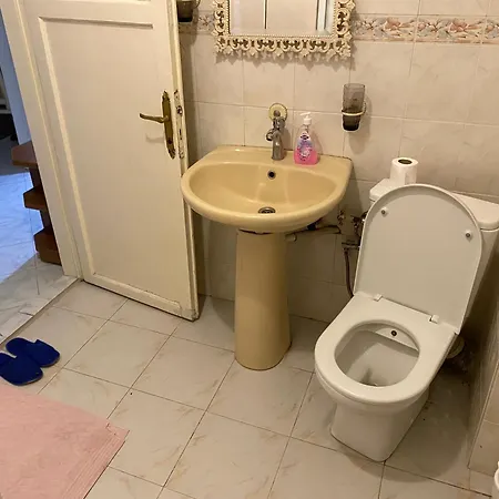 Spacious Very Close To The Tram