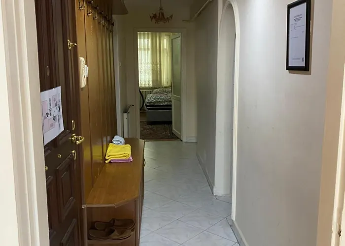 Lägenhet Spacious Very Close To The Tram