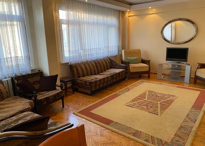 Lägenhet Spacious Very Close To The Tram