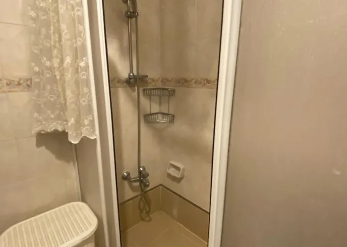 Spacious Very Close To The Tram Istanbul