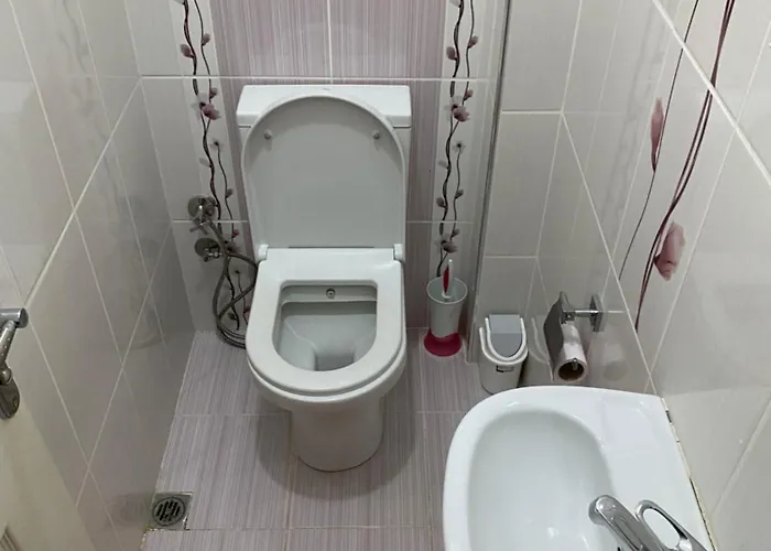 Spacious Very Close To The Tram Lägenhet *